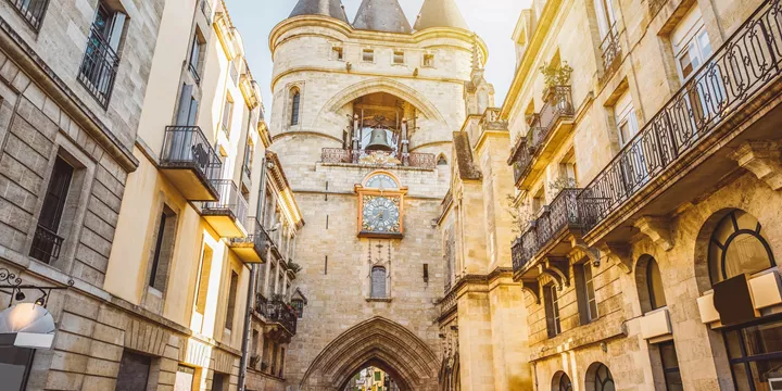 grosse-clock-bordeaux-france-6