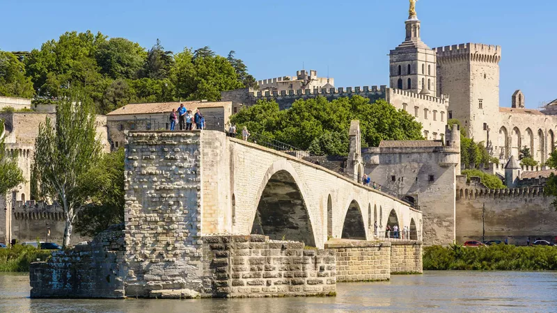 pont-d-avignon-avignon-france-1