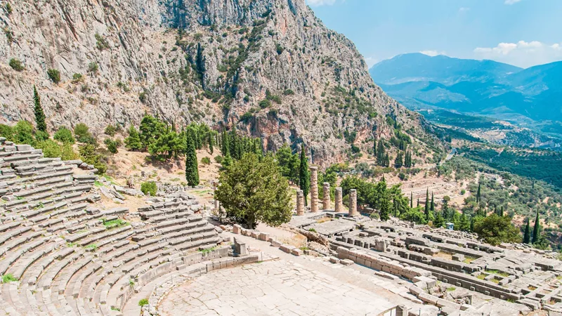 theatre-at-sanctuary-of-apollo-in-delphi-498463449-4
