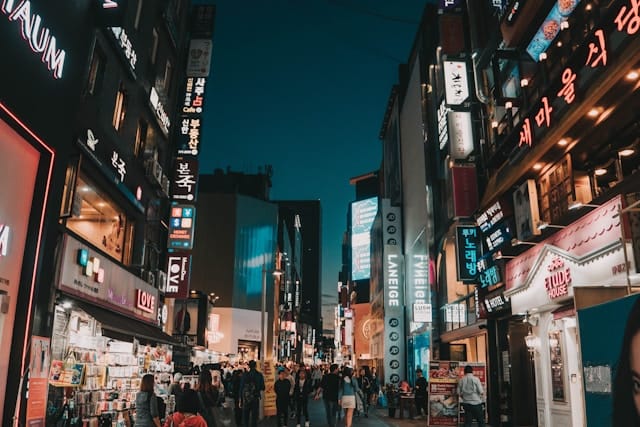 shawn-nq4tcJz77r0-unsplash